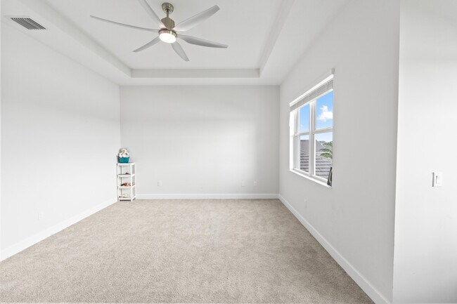 Building Photo - 15134 Cameo Ct