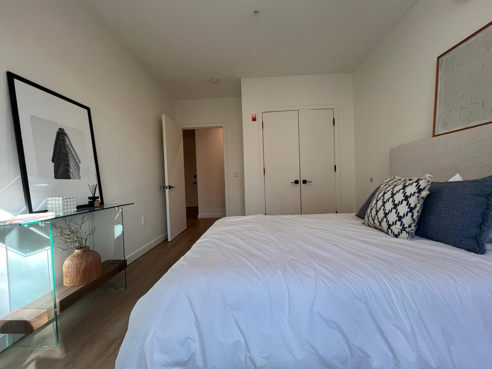 Building Photo - 329 Pacific Ave