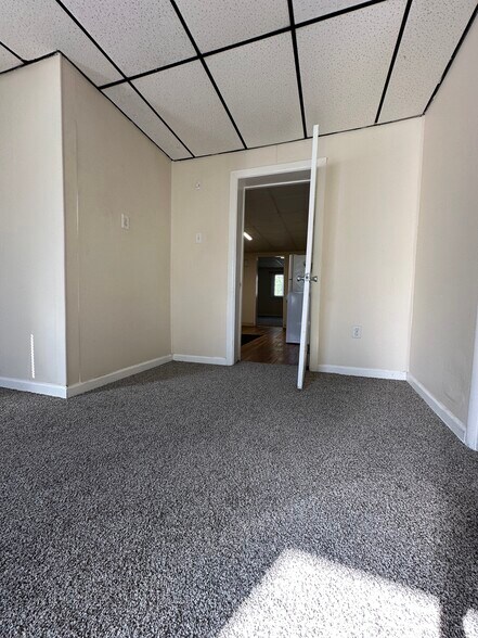 Building Photo - 134 Sherman St