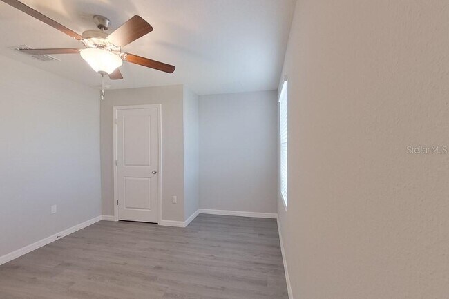 Building Photo - 4397 SW 85 Ln
