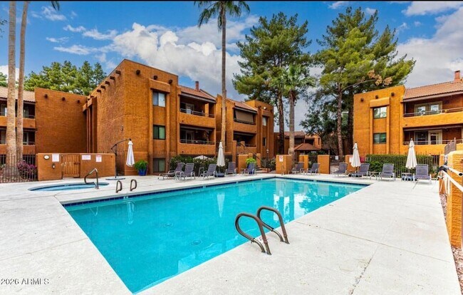 Building Photo - 4704 E Paradise Village Pkwy N