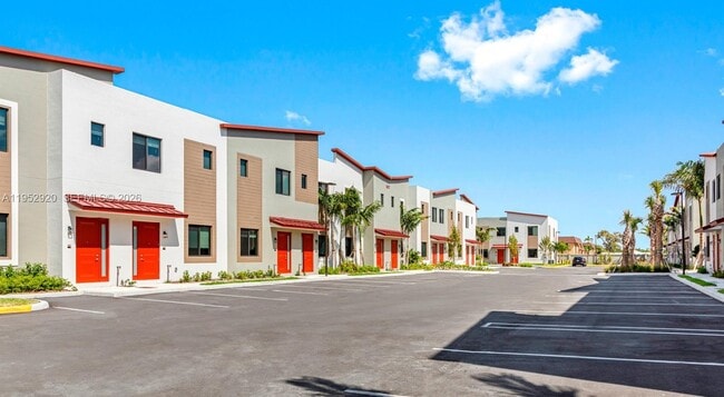 Building Photo - 1001 NE 58th St