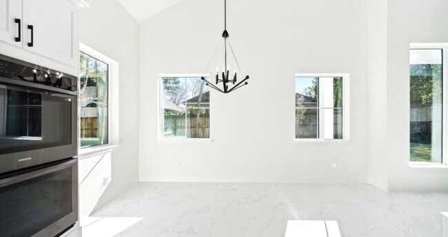 Building Photo - 75 Wick Willow Rd