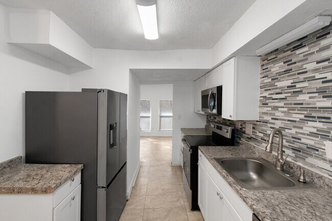 Building Photo - 2565 Terrace Trail