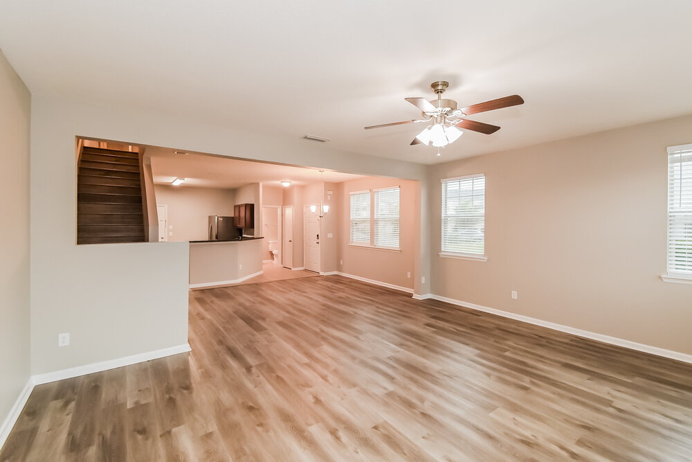 Building Photo - 6055 Bartram Village Dr