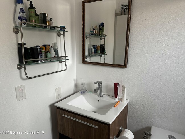 Building Photo - 201 Ocean Park Ln