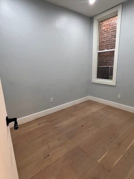 Building Photo - 182 Ocean Ave