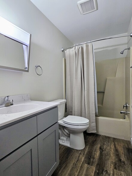 Building Photo - 12 Muddy Creek Church Rd