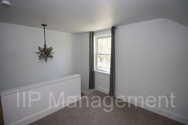 Building Photo - Impeccable 3BR 3BA Home in Bay Village!