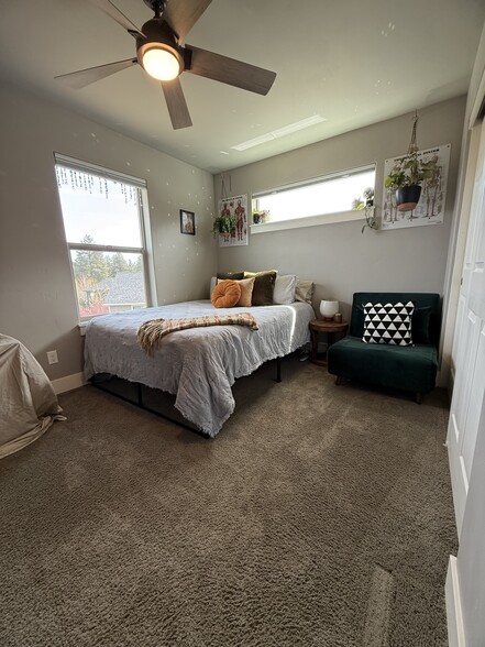 Building Photo - 20130 Carson Creek Ct