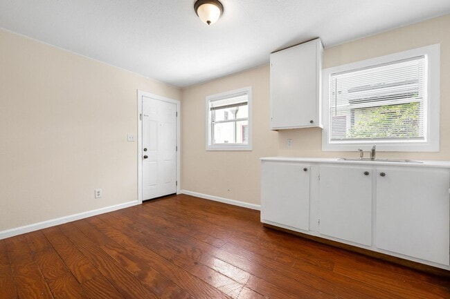 Building Photo - CHARMING 1 BEDROOM, 1 BATHROOM 1925 SPANISH MEDITERANEAN HOME LOCATED IN THE HIGHLY SOUGHT AFTER ...