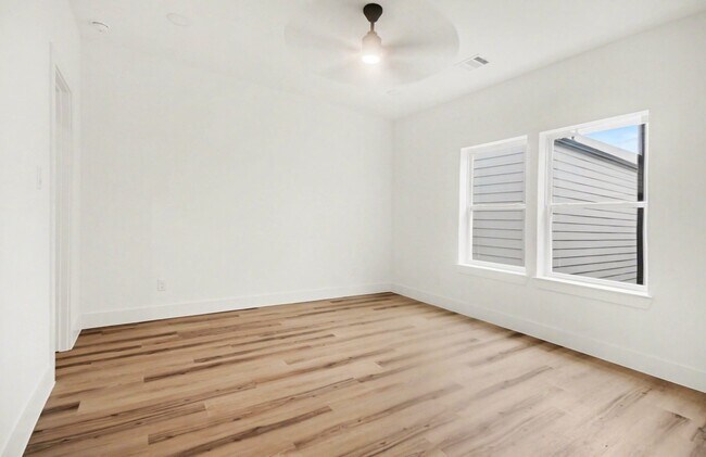 Building Photo - 119 Milby St