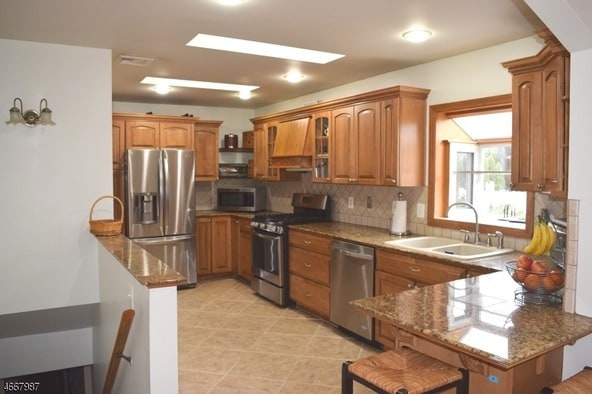 Building Photo - 4 Chesler Square