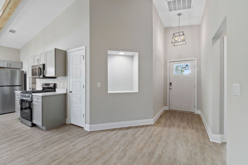 Building Photo - 8258 Nelson St
