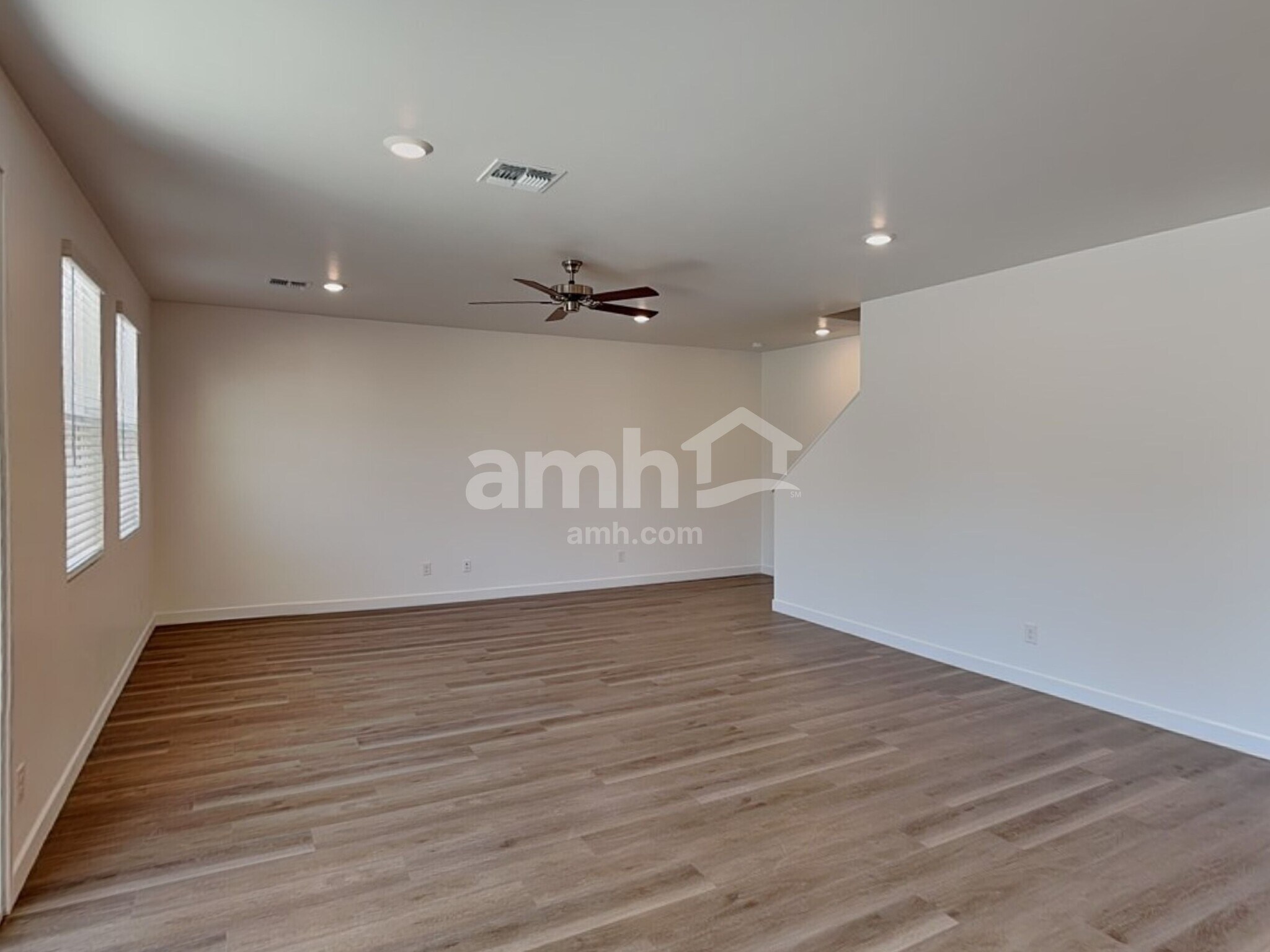 Building Photo - 9630 E Friedel Dr