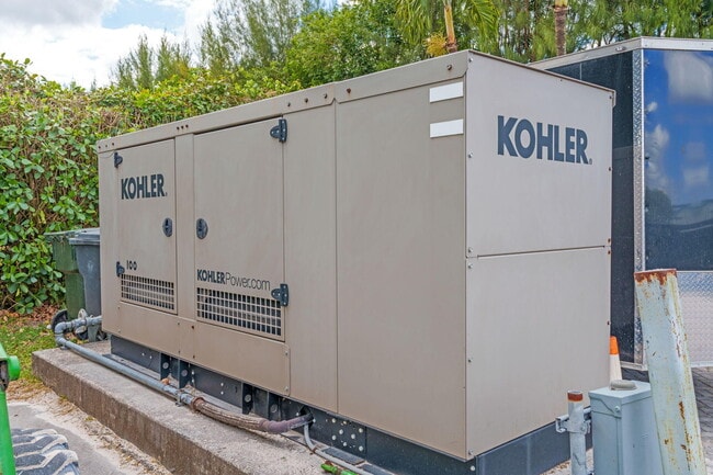 Building Photo - 13155 Southfields Rd