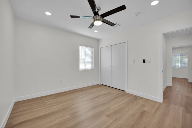 Building Photo - Beautifully updated 3-bedroom, 2-bath single-story home located near the Downtown Arts District i...