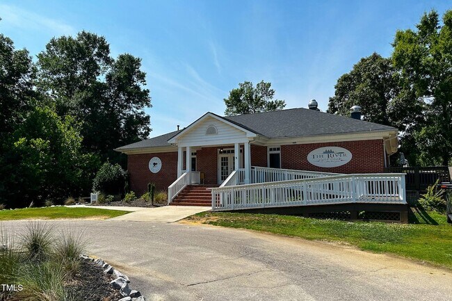 Building Photo - 133 Black Cloud Dr