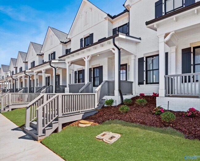 Building Photo - 113 Moss Brk Ln