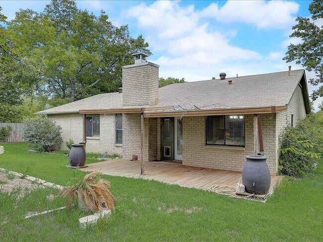 Building Photo - 10906 Meadgreen Ct