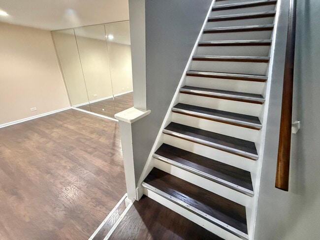 Building Photo - 4926 Crain St