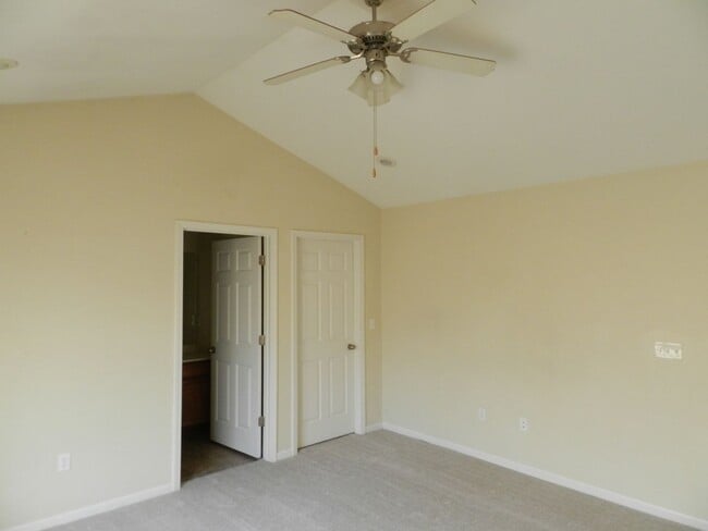 Building Photo - 24430 Tanglewood Rd