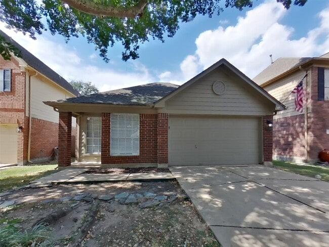 Primary Photo - 1824 Old Creek Dr