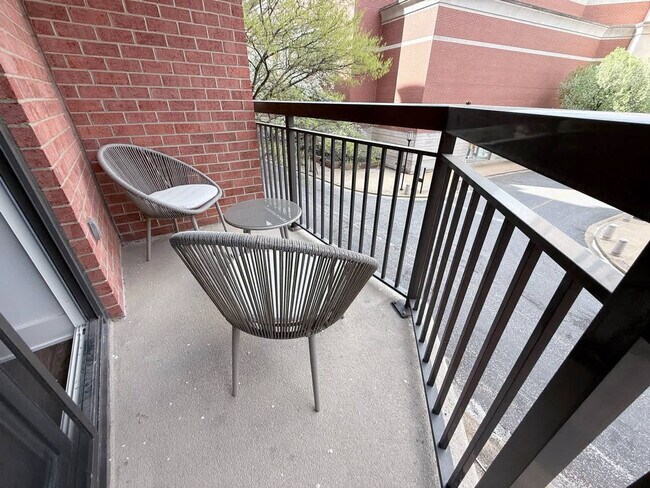 Building Photo - 801 15th St S