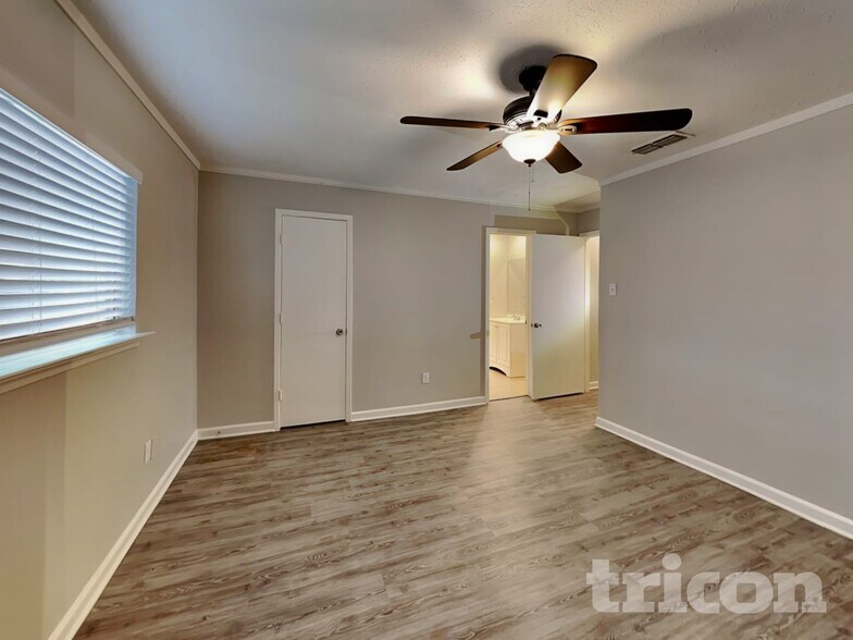 Building Photo - 2407 Springridge Dr