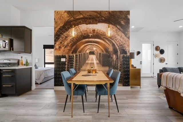 Dining area - 306 Maplewood Ct