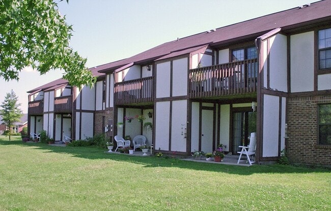 Interior Photo - Spacious 1, 2 & 3 Bedrooms!