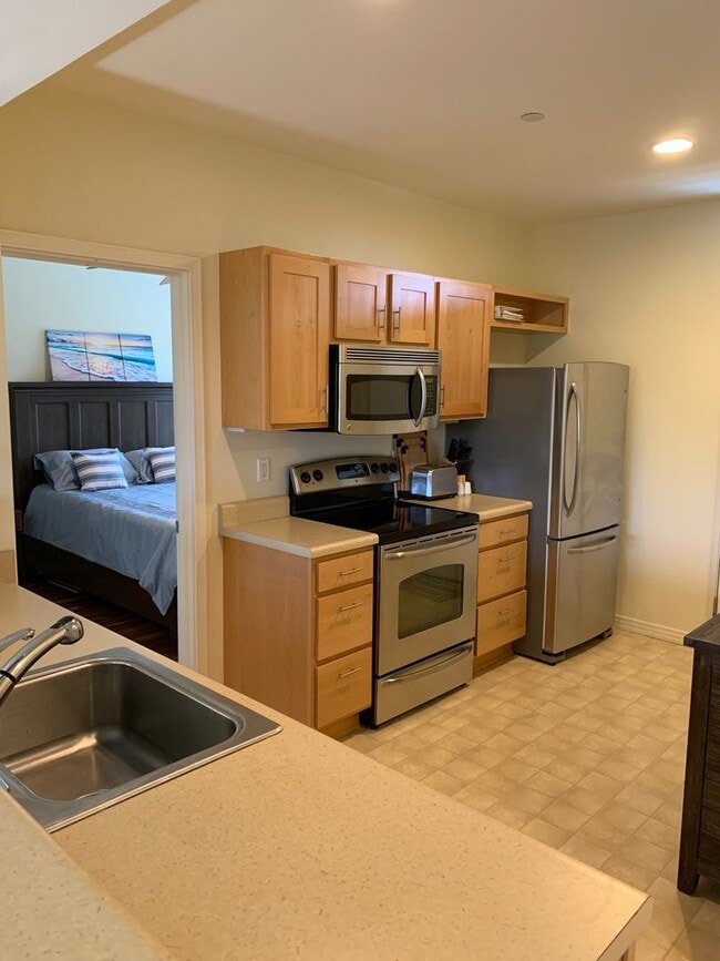 Building Photo - Welcome Home to The West Maui Breakers - furnished, 1 bed/ 1 bath condo