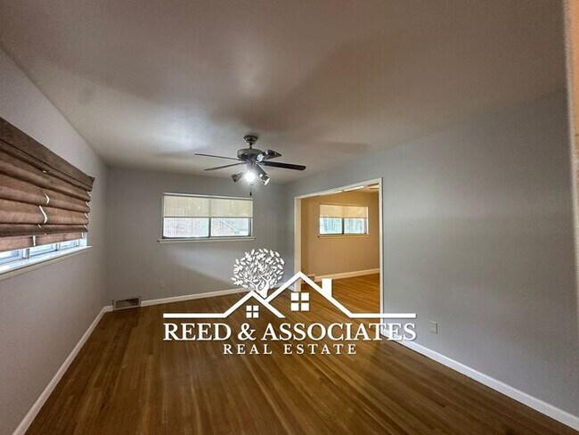 Building Photo - Spacious 3-Bedrooms in White Station Schoo...