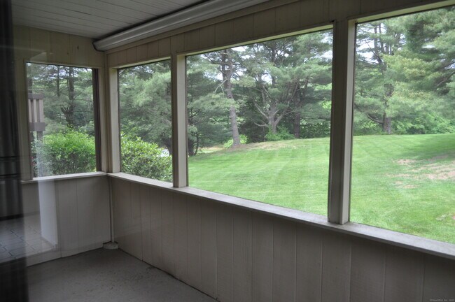 Building Photo - 66 Mallard Dr