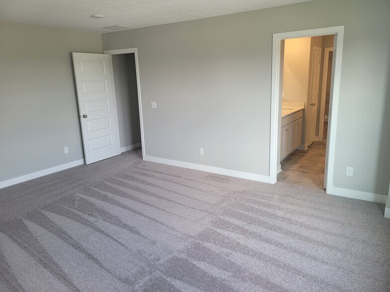 Building Photo - 1381 Turner Trace Pl S