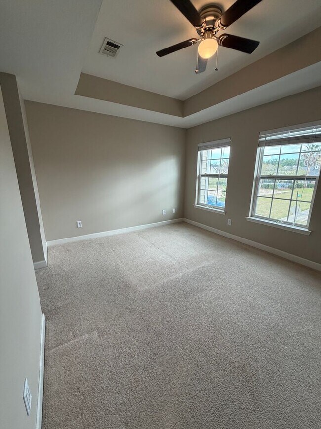 Building Photo - 410 Conley Dr