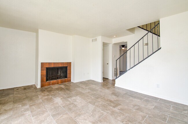 Building Photo - 9350 Country Creek St
