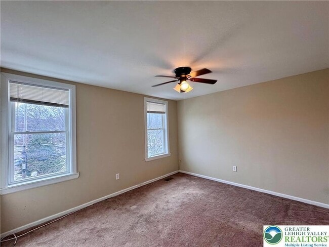 Building Photo - 207 Spring St