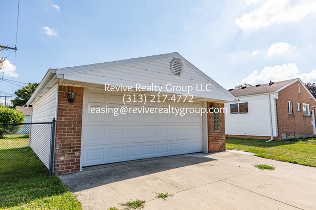 Building Photo - 1131 Rahn St