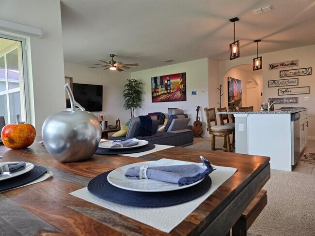 Building Photo - 3337 Perennial Ln