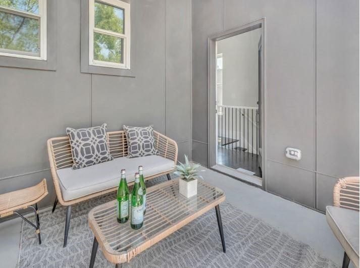 Building Photo - 456 Parkway Dr NE