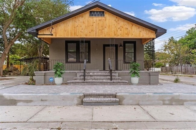 Primary Photo - 3112 N 16th St