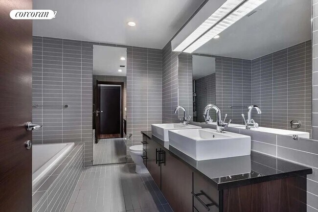 Building Photo - 150 Myrtle Ave