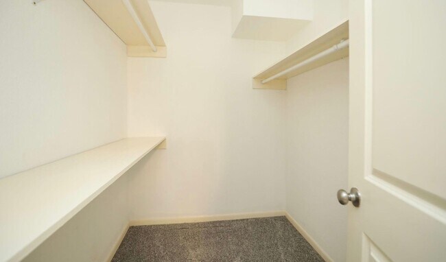 Building Photo - For Lease | 2 Bed, 2 Bath | 1,630 Sq Ft | ...