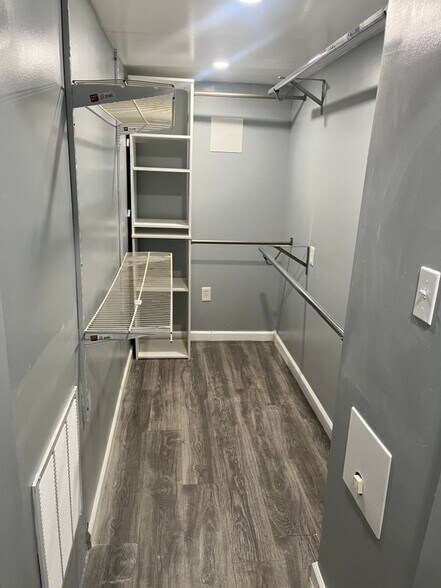 Building Photo - 17104 Urby Ct