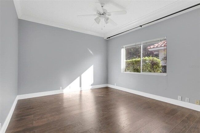 Building Photo - 6719 Fairway Cove Dr