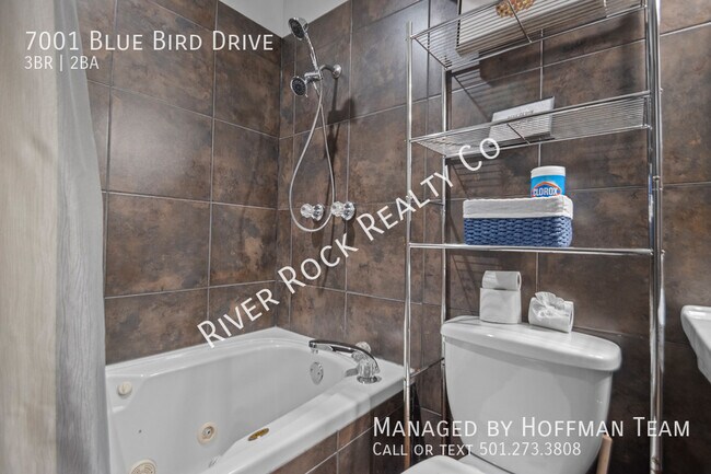 Building Photo - 7001 Blue Bird Dr