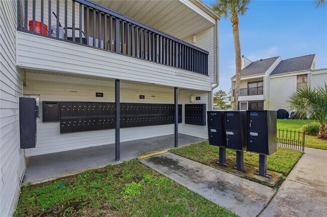Building Photo - 643 Haven Pl