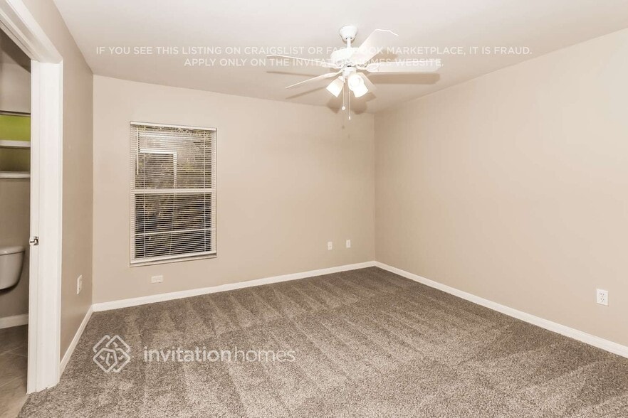 Building Photo - 2422 Joe Ave S