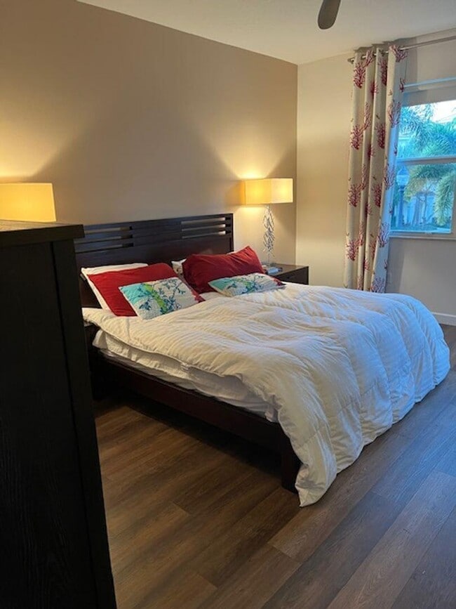 Building Photo - 1527 NW 48th Ln